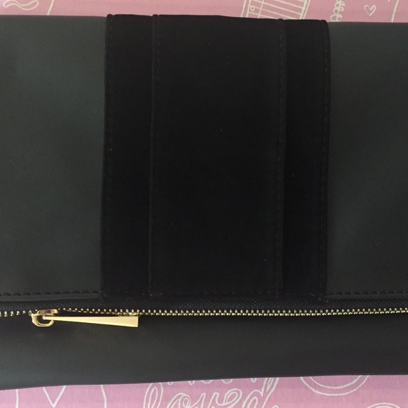 NEW - Summer & Rose Foldover Clutch - Picture 2 of 6